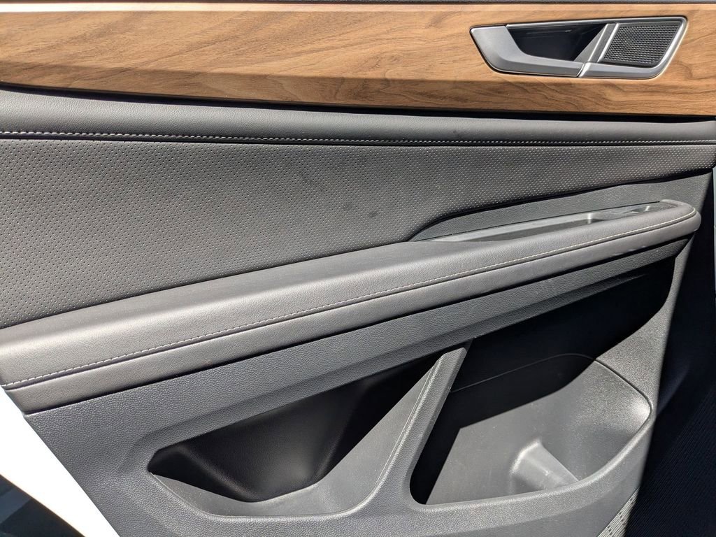 Used 2025 Volkswagen Atlas SE image 25