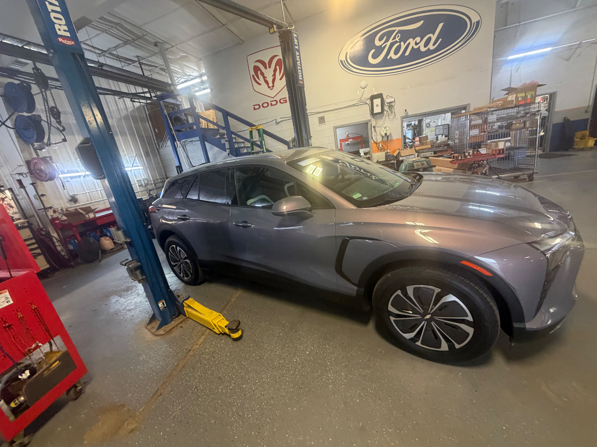 Used 2024 Chevrolet Blazer EV LT AWD/4WD image 31