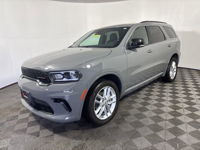 Used 2025 Dodge Durango GT AWD/4WD image 3