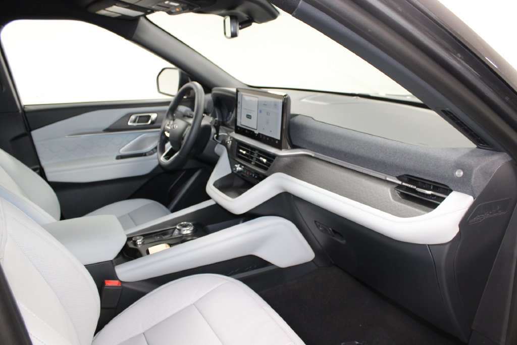 New 2027 Ford Explorer Platinum AWD/4WD image 30