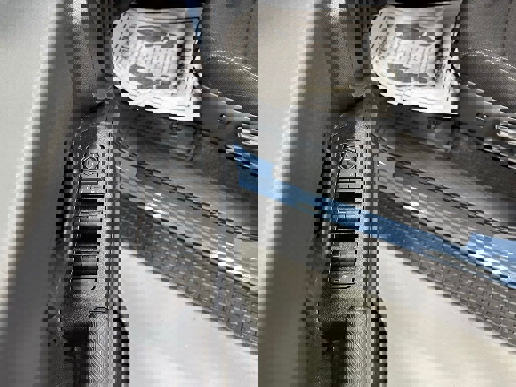 Used 2025 Toyota 4Runner SR5 image 9