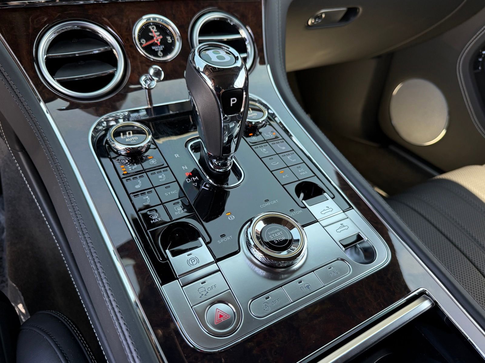 Used 2021 Bentley Continental GT AWD/4WD image 34