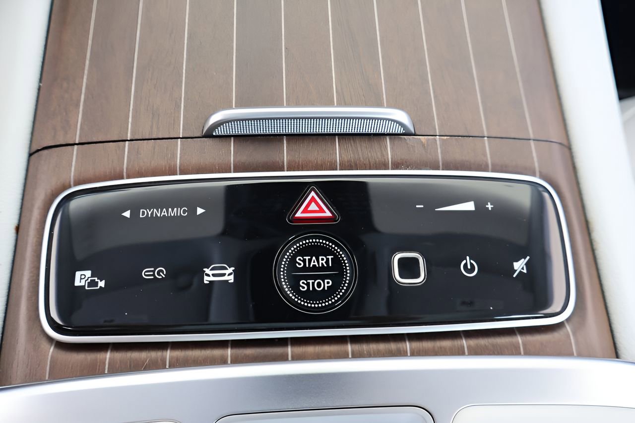 Used 2022 Mercedes-Benz EQS 580 4MATIC Sedan image 26