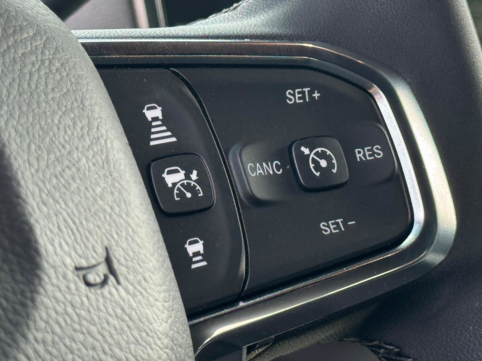 New 2027 RAM 2500 Laramie AWD/4WD image 17