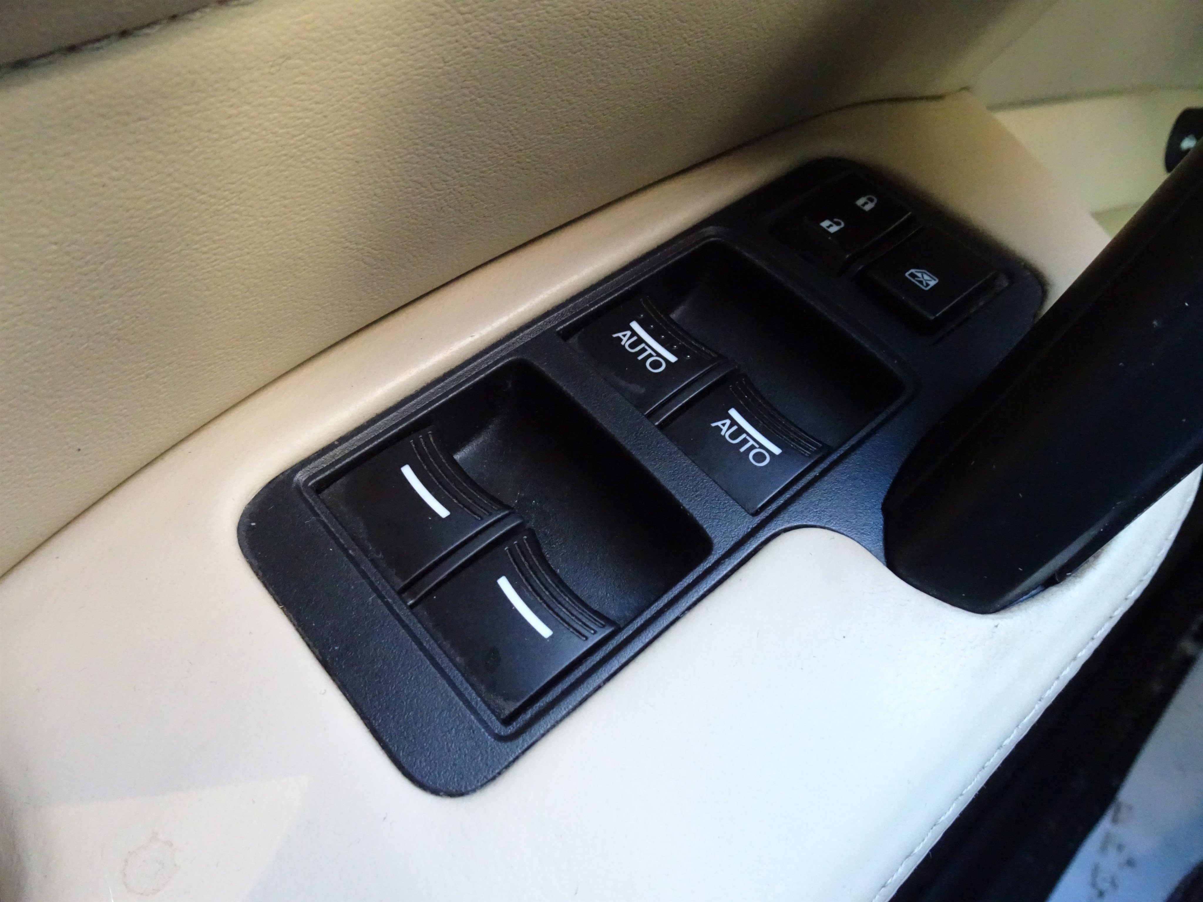 Used 2012 Acura TL w/ Advance Package image 23