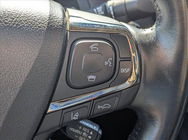 Used 2018 Toyota Avalon Limited w/ Carpet Mat Package FWD image 12