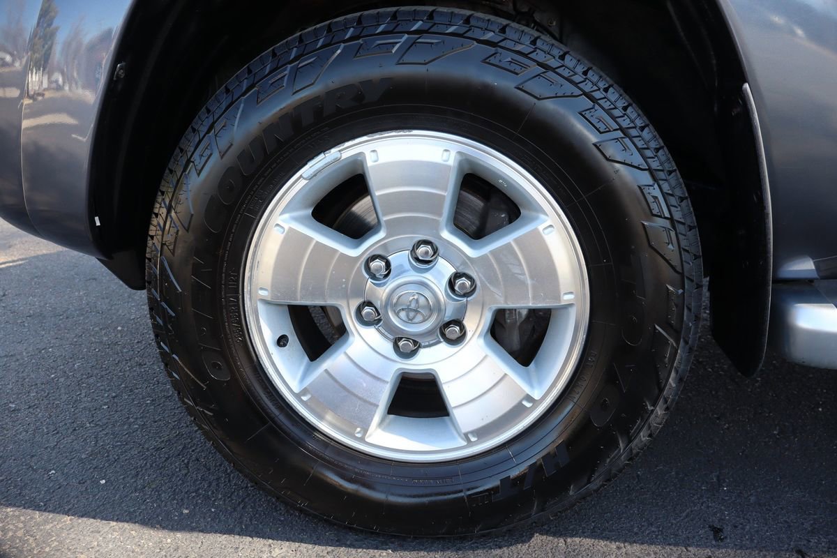 Used 2003 Toyota 4Runner Limited image 40