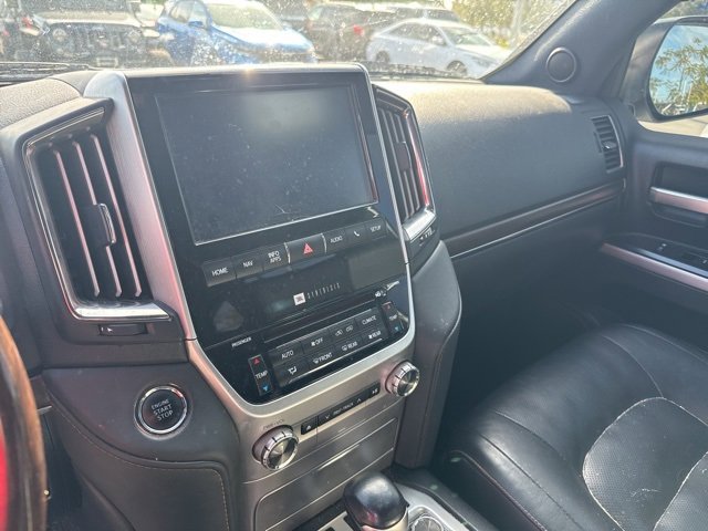 Used 2021 Toyota Land Cruiser image 13