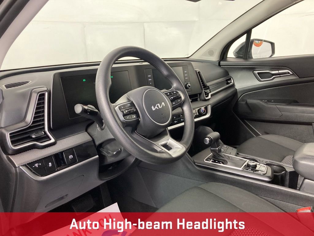 Used 2025 Kia Sportage LX image 14