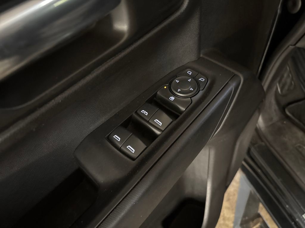 Used 2021 Chevrolet Silverado 1500 Custom Trail Boss AWD/4WD image 16