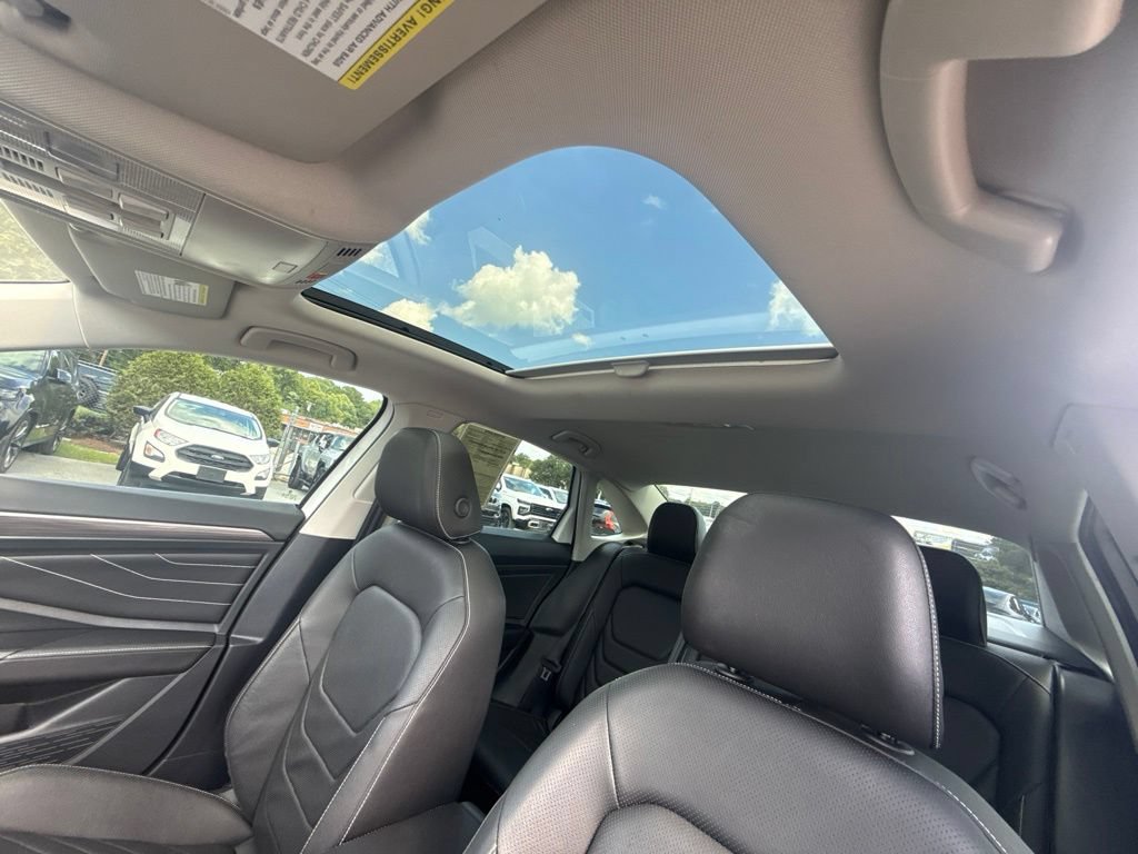 Used 2024 Volkswagen Jetta SEL FWD image 6
