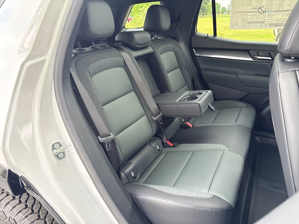New 2026 GMC Terrain AT4 w/ LPO, Floor Liner Package AWD/4WD image 38