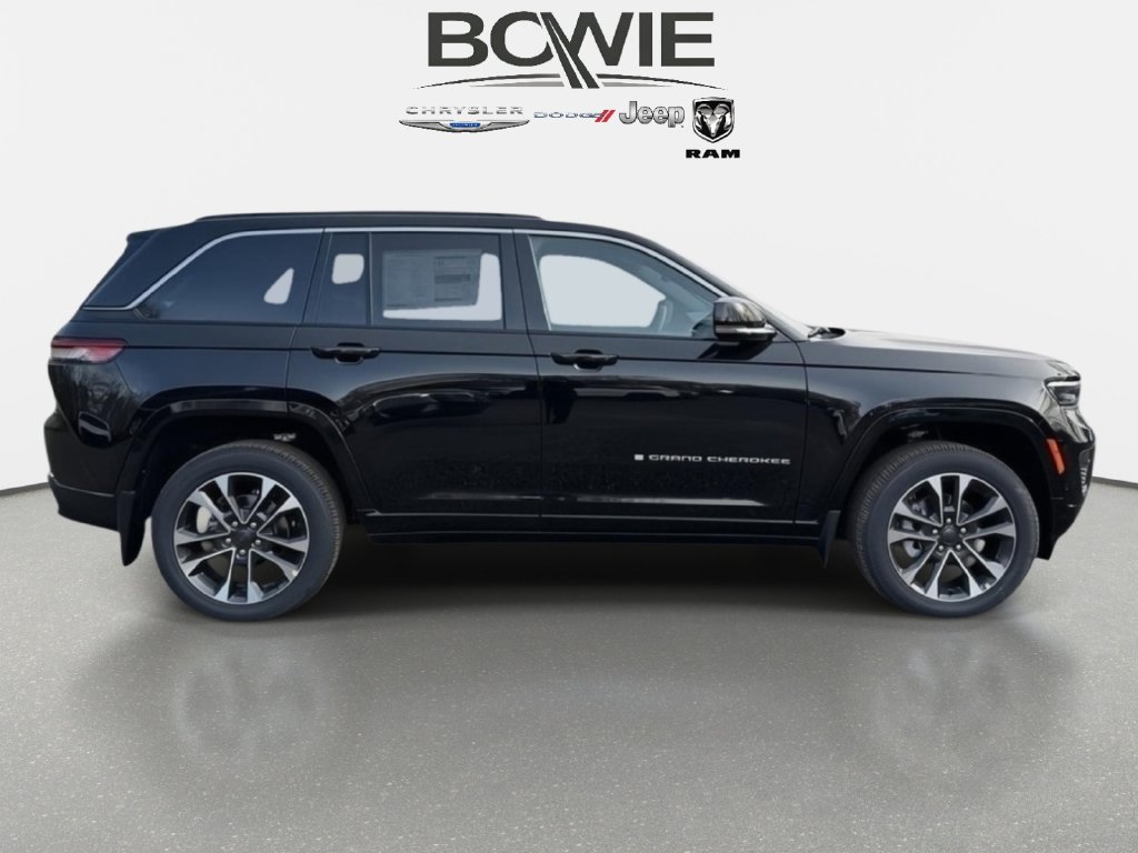 New 2025 Jeep Grand Cherokee Overland w/ Luxury Tech Group IV AWD/4WD image 7