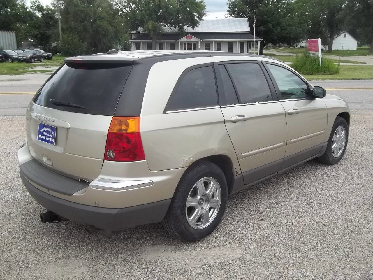 Used 2005 Chrysler Pacifica Touring image 5
