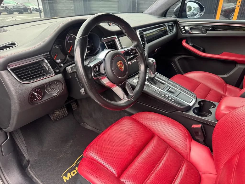 Used 2015 Porsche Macan Turbo w/ Sport Chrono Package AWD/4WD image 5