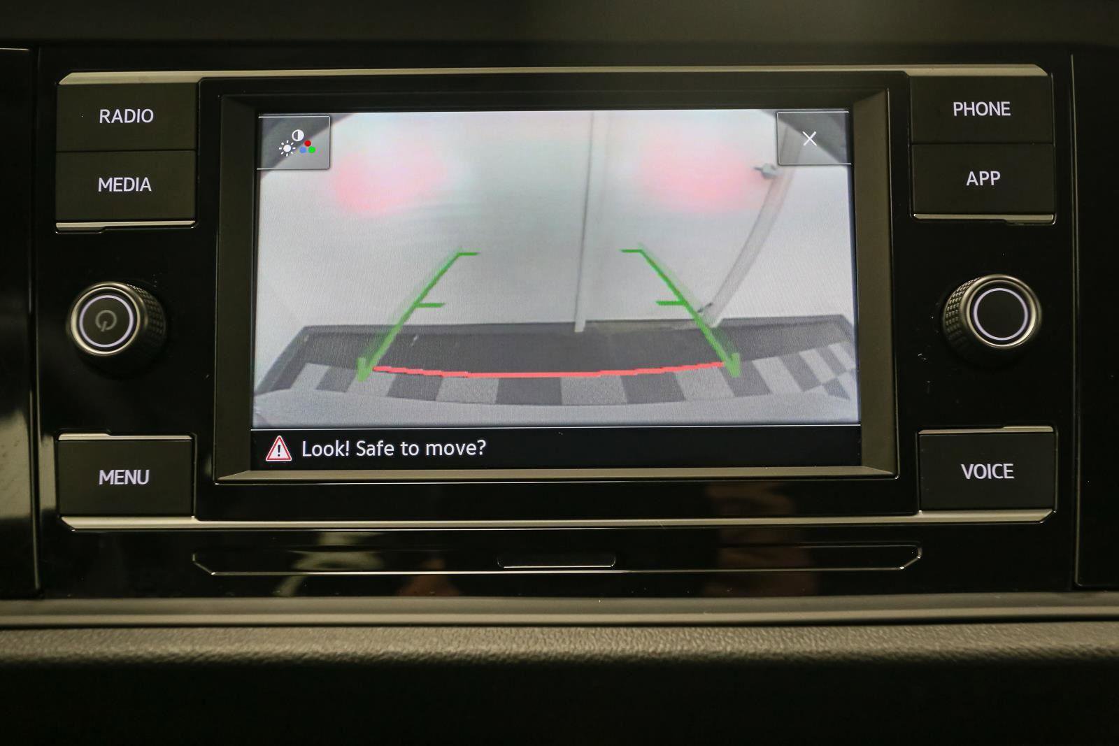 Certified 2022 Volkswagen Jetta S image 30