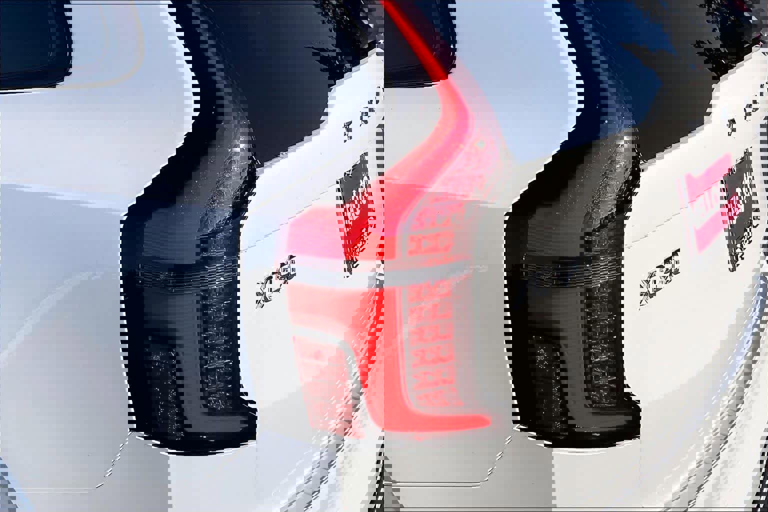 New 2026 Volvo XC90 B6 Ultra w/ Protection Package image 25