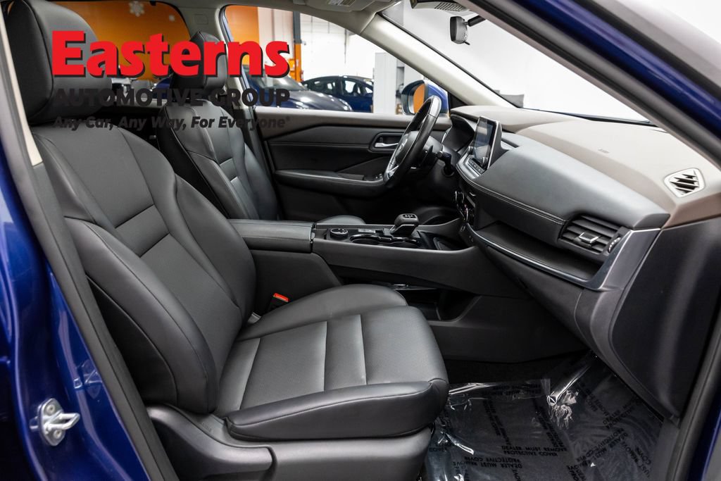 Used 2023 Nissan Rogue SV w/ SV Premium B Package AWD/4WD image 25