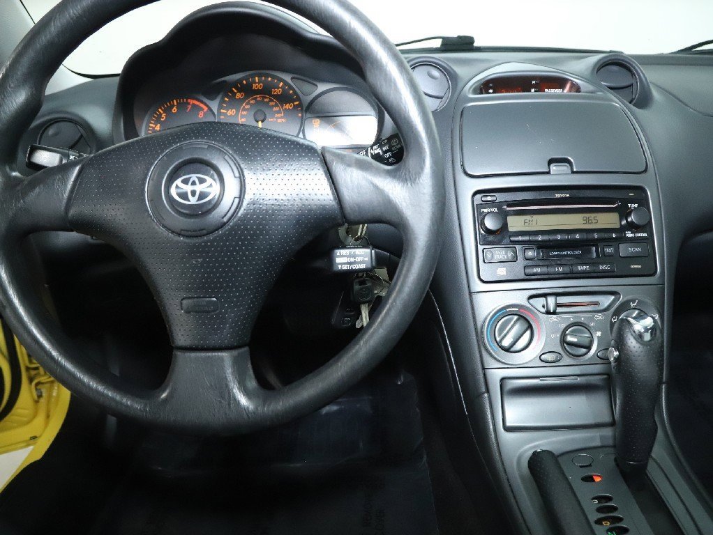 Used 2003 Toyota Celica GT image 27