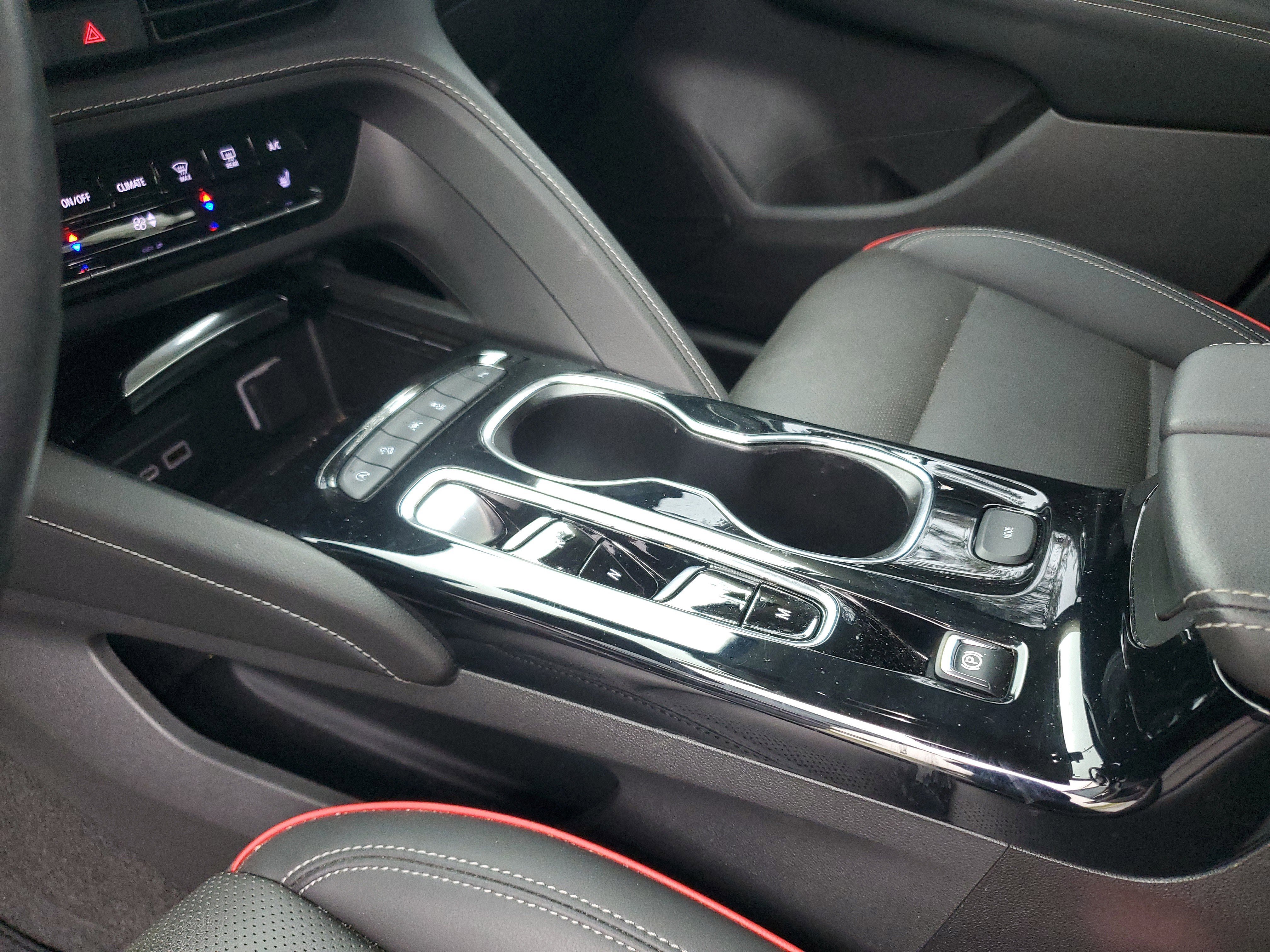 Used 2023 Buick Envision Essence w/ Sport Touring Package image 12