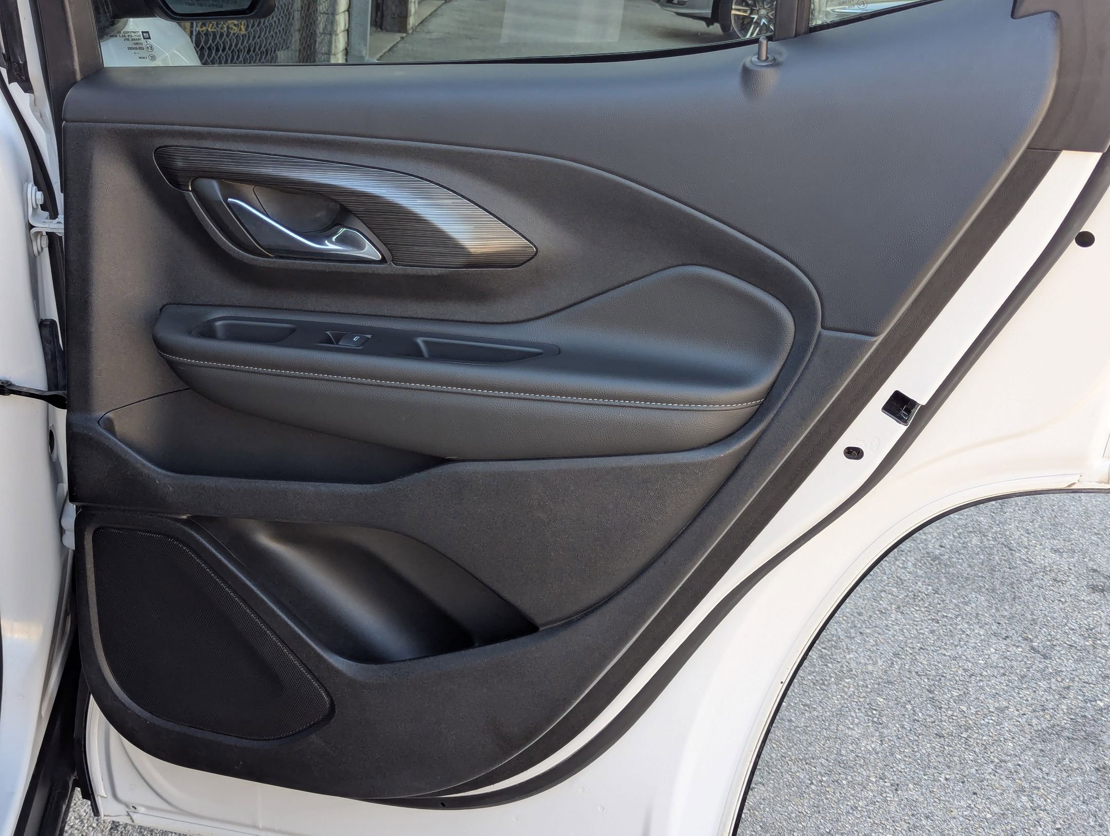 Used 2024 GMC Terrain SLE image 24