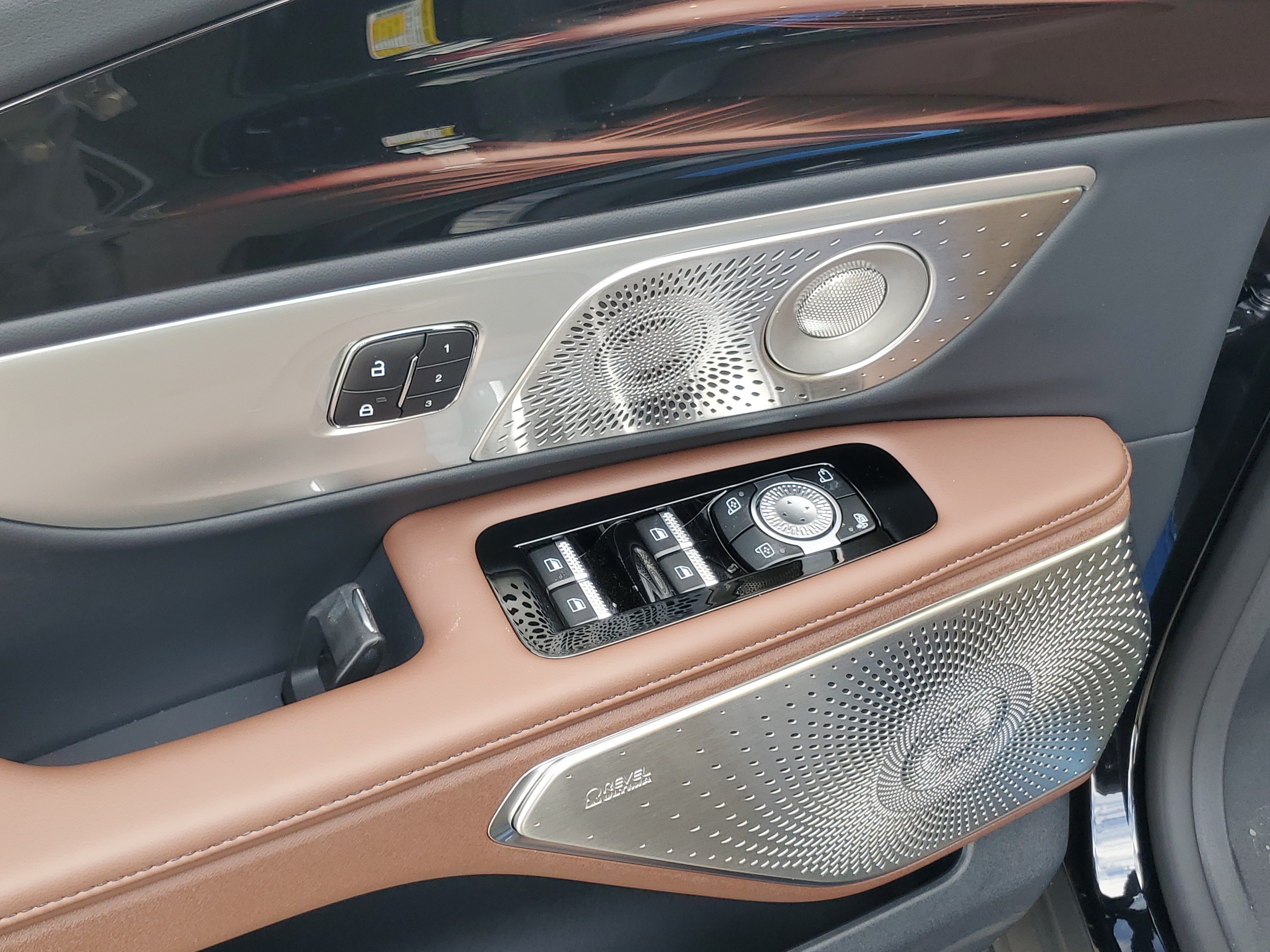 New 2026 Lincoln Nautilus Reserve AWD/4WD image 9