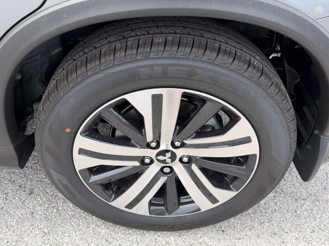 New 2027 Mitsubishi Outlander Sport ES FWD image 18