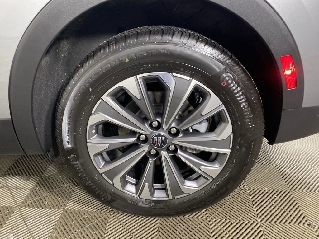 Certified 2025 Buick Envision Preferred image 33