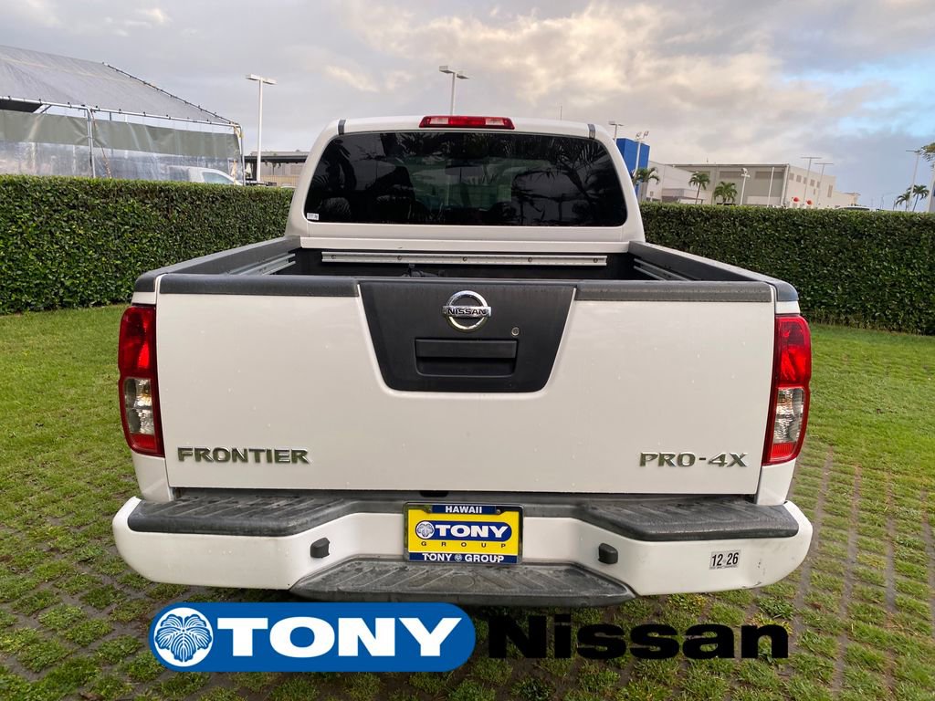 Used 2011 Nissan Frontier PRO-4X AWD/4WD image 24