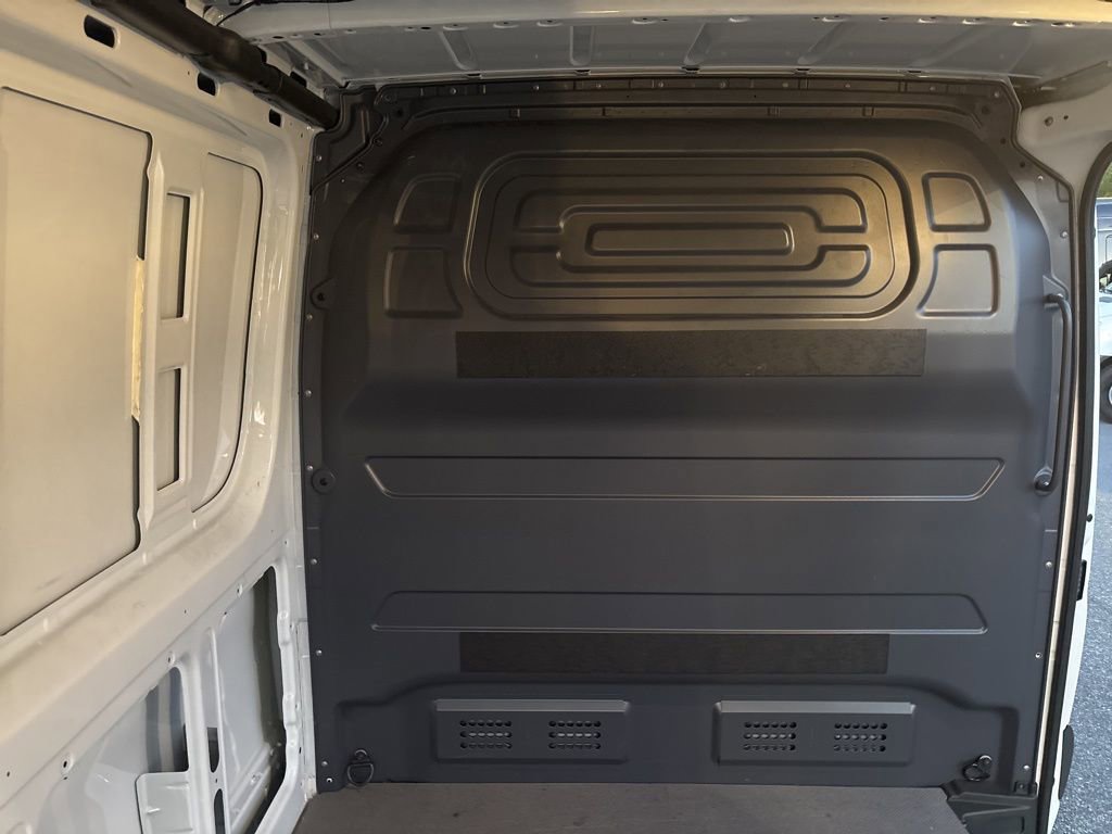 Used 2023 Mercedes-Benz Sprinter 144 Cargo image 16