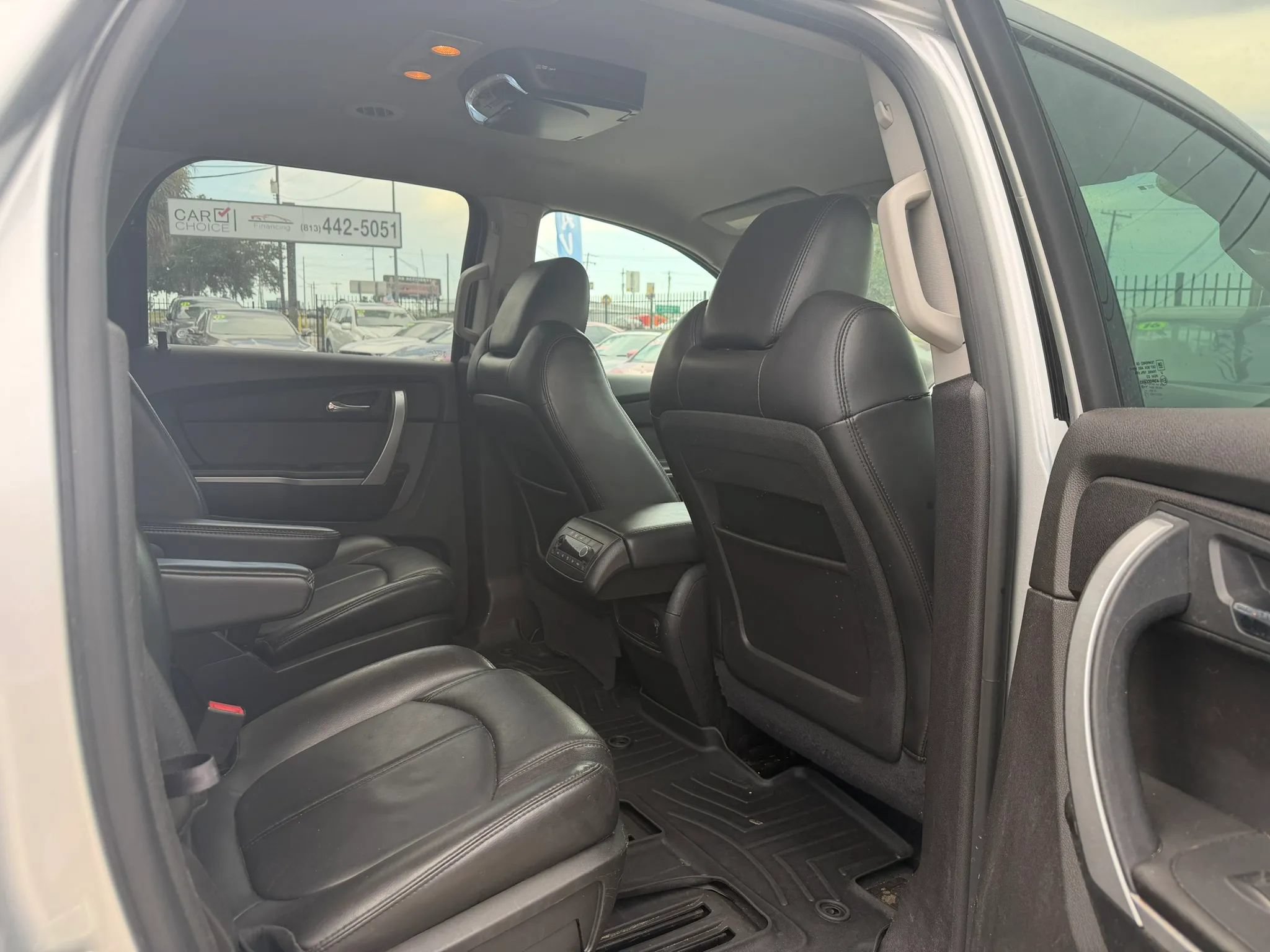 Used 2012 GMC Acadia SLT FWD image 11