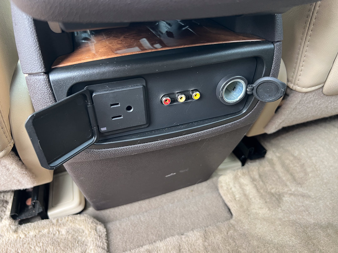 Used 2012 Buick Enclave Premium AWD/4WD image 34