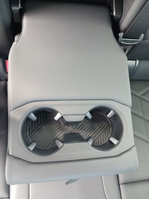 New 2024 BMW i5 eDrive40i w/ Convenience Package image 16