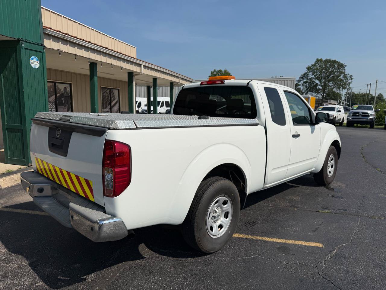 Used 2016 Nissan Frontier S RWD image 3