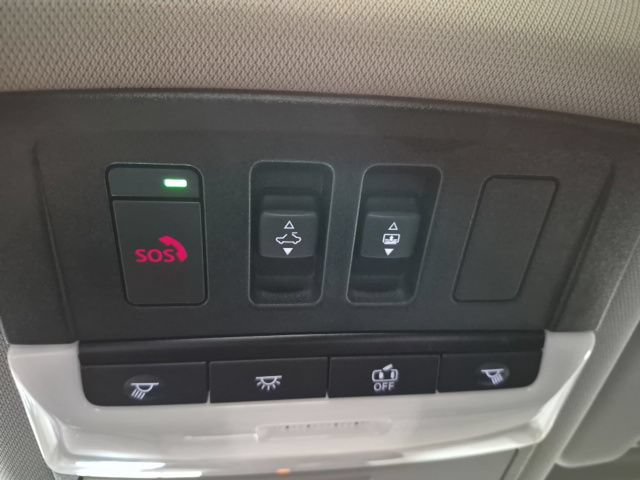 Certified 2023 Nissan Rogue SV w/ SV Premium B Package AWD/4WD image 17