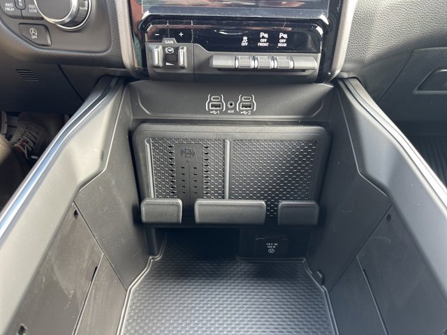 New 2026 RAM 1500 4x4 Crew Cab image 20