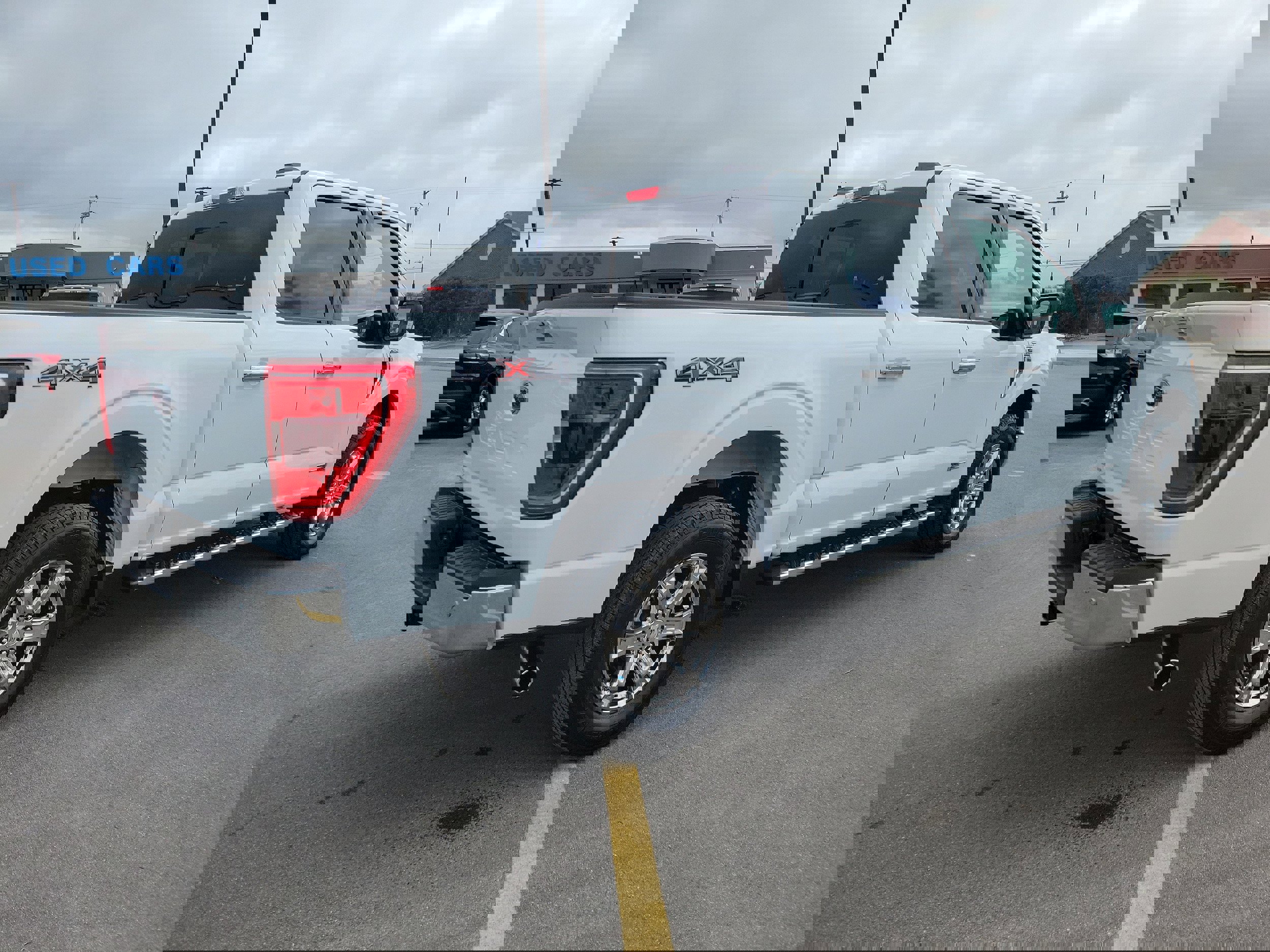 Used 2023 Ford F150 XLT w/ Equipment Group 302A High image 4