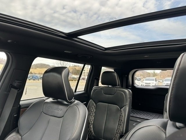 Used 2025 Jeep Grand Cherokee L Summit w/ Obsidian Package image 33