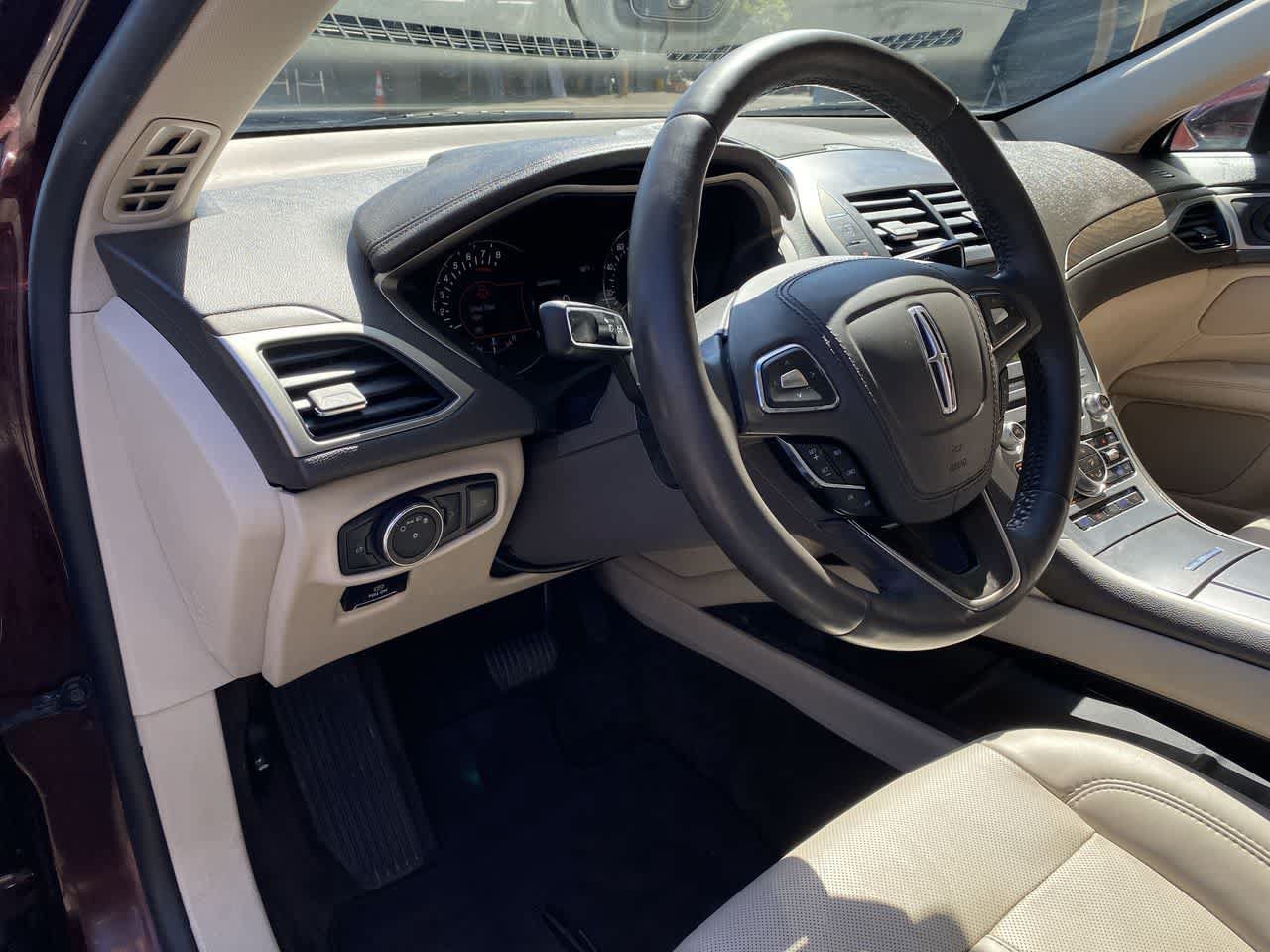 Used 2018 Lincoln MKZ Reserve w/ Climate Package AWD/4WD image 2