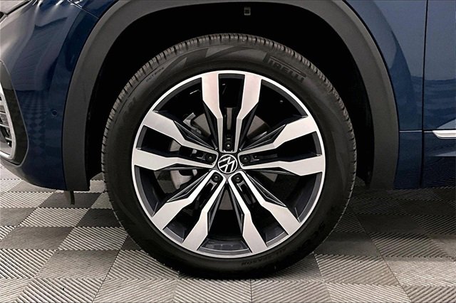 Used 2022 Volkswagen Atlas SEL Premium image 8