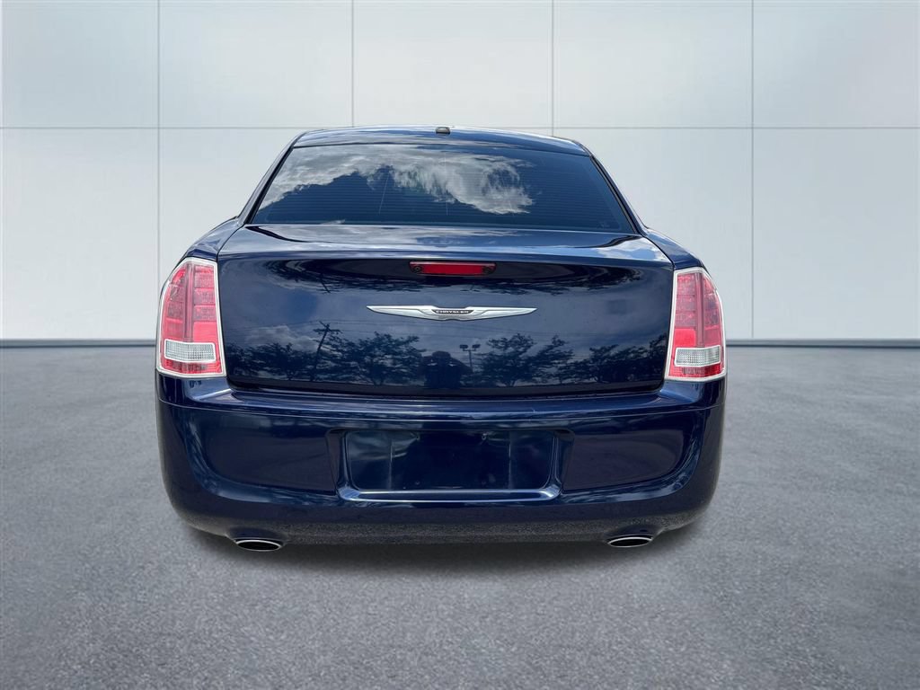 Used 2014 Chrysler 300 S w/ Luxury Group RWD image 4