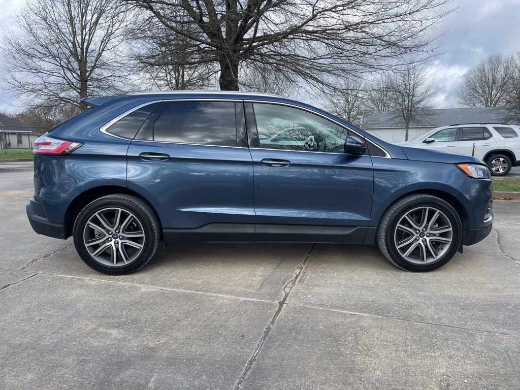 Used 2019 Ford Edge Titanium image 4