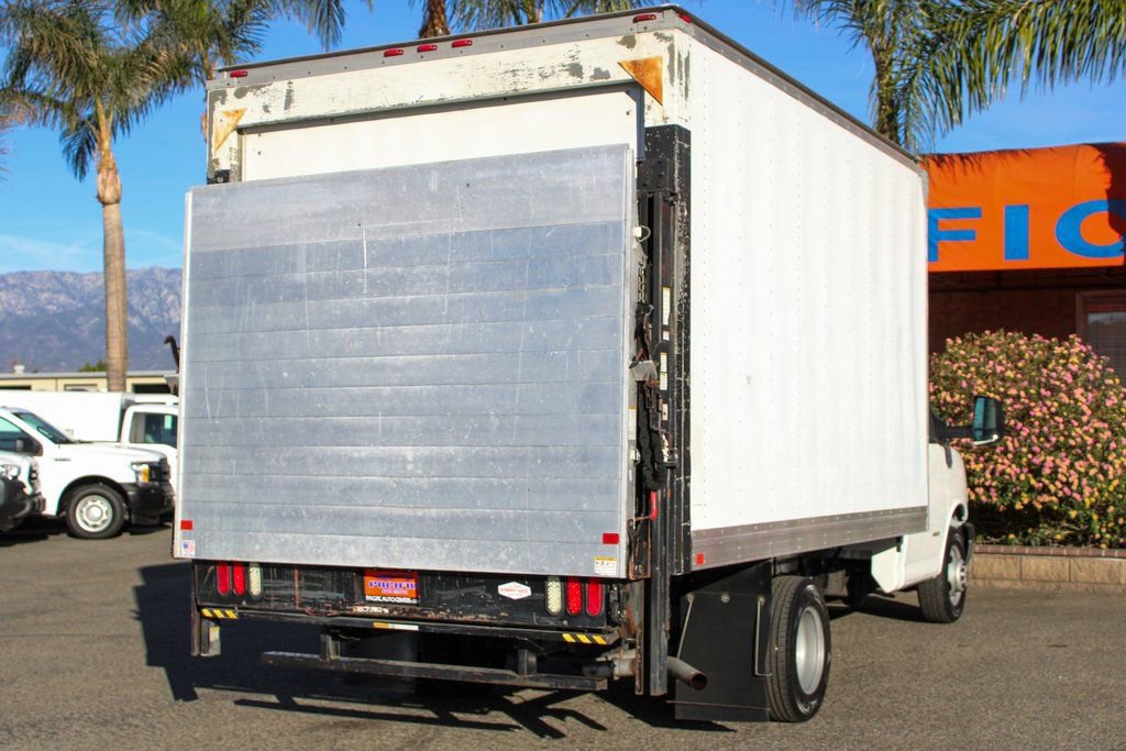 Used 2016 Chevrolet Express 4500 w/ Chrome Appearance Package RWD image 12