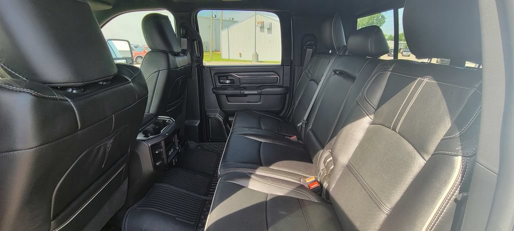 Used 2024 RAM 3500 Limited AWD/4WD image 15
