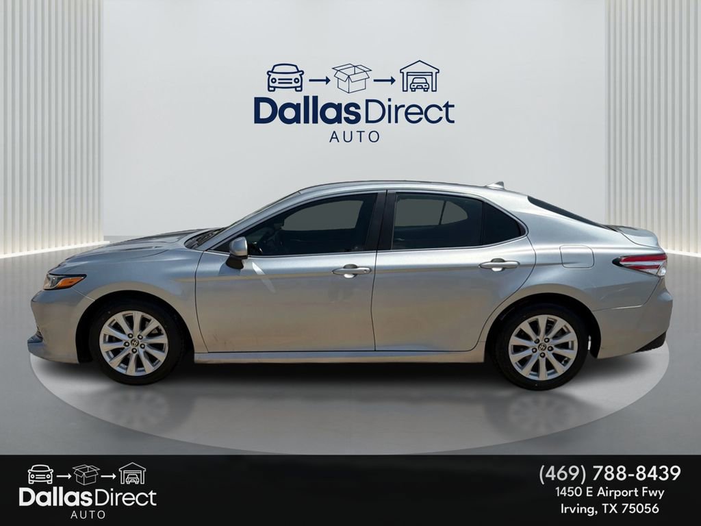 Used 2020 Toyota Camry LE image 9