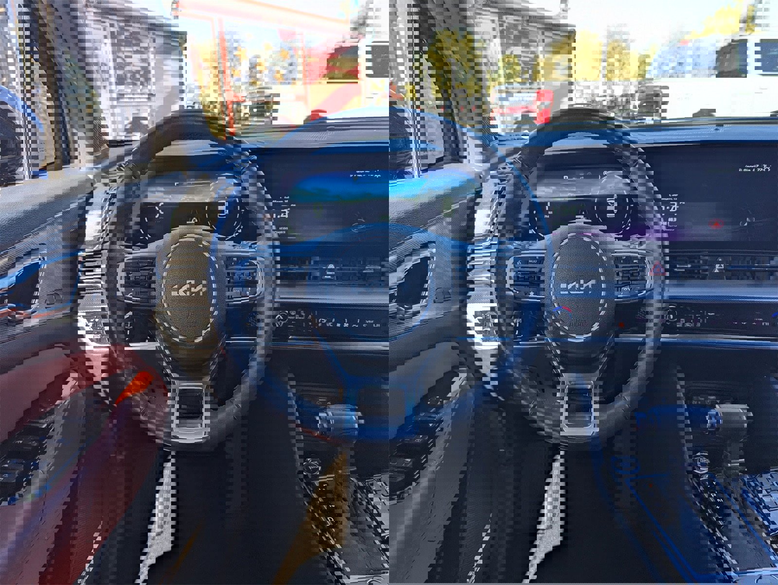 Used 2024 Kia Sportage SX image 25