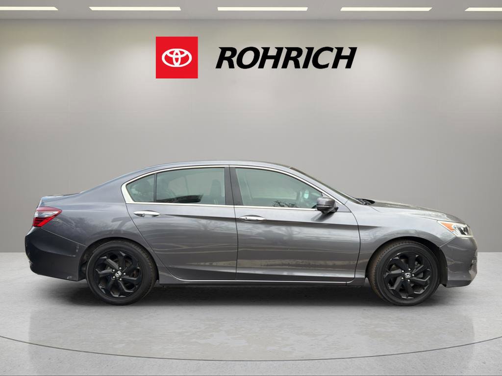 Used 2017 Honda Accord EX-L image 5