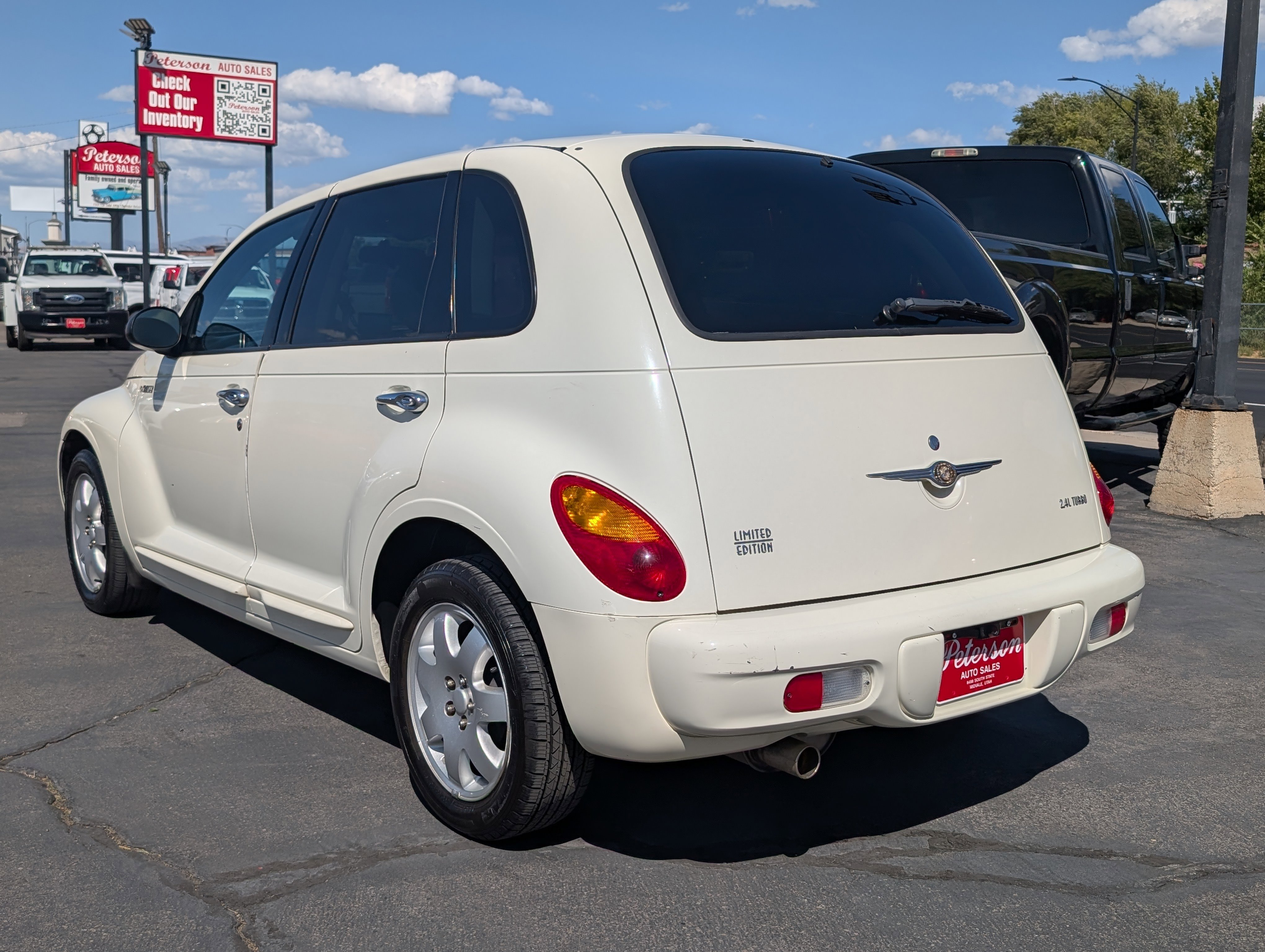 Used 2005 Chrysler PT Cruiser Limited image 17