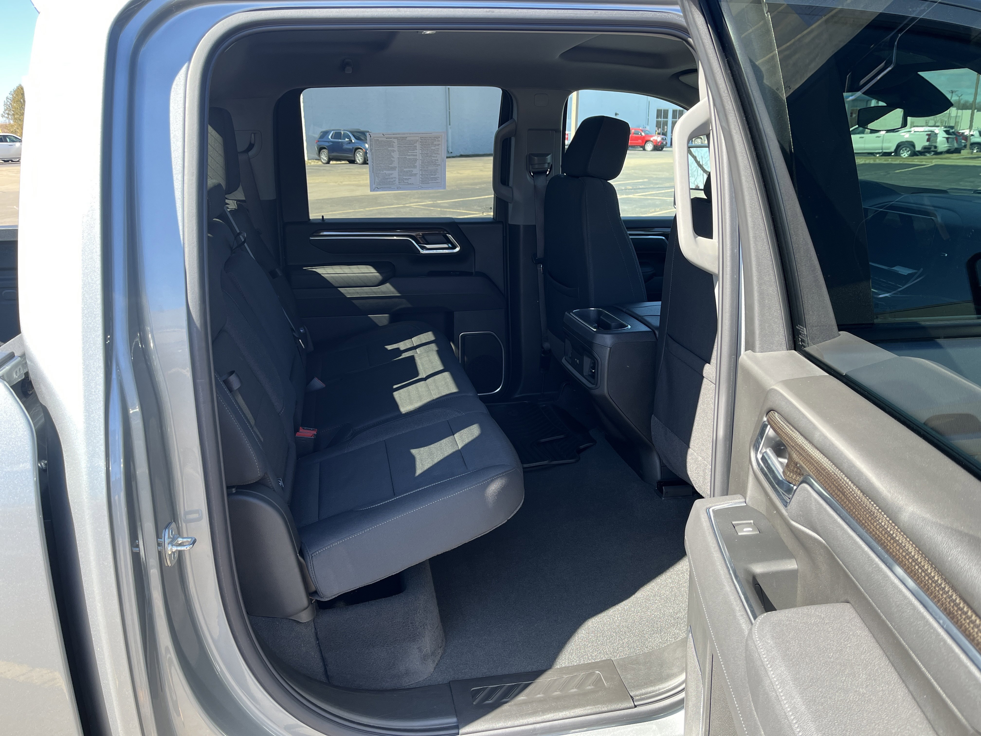 Used 2025 Chevrolet Silverado 2500 LT image 14