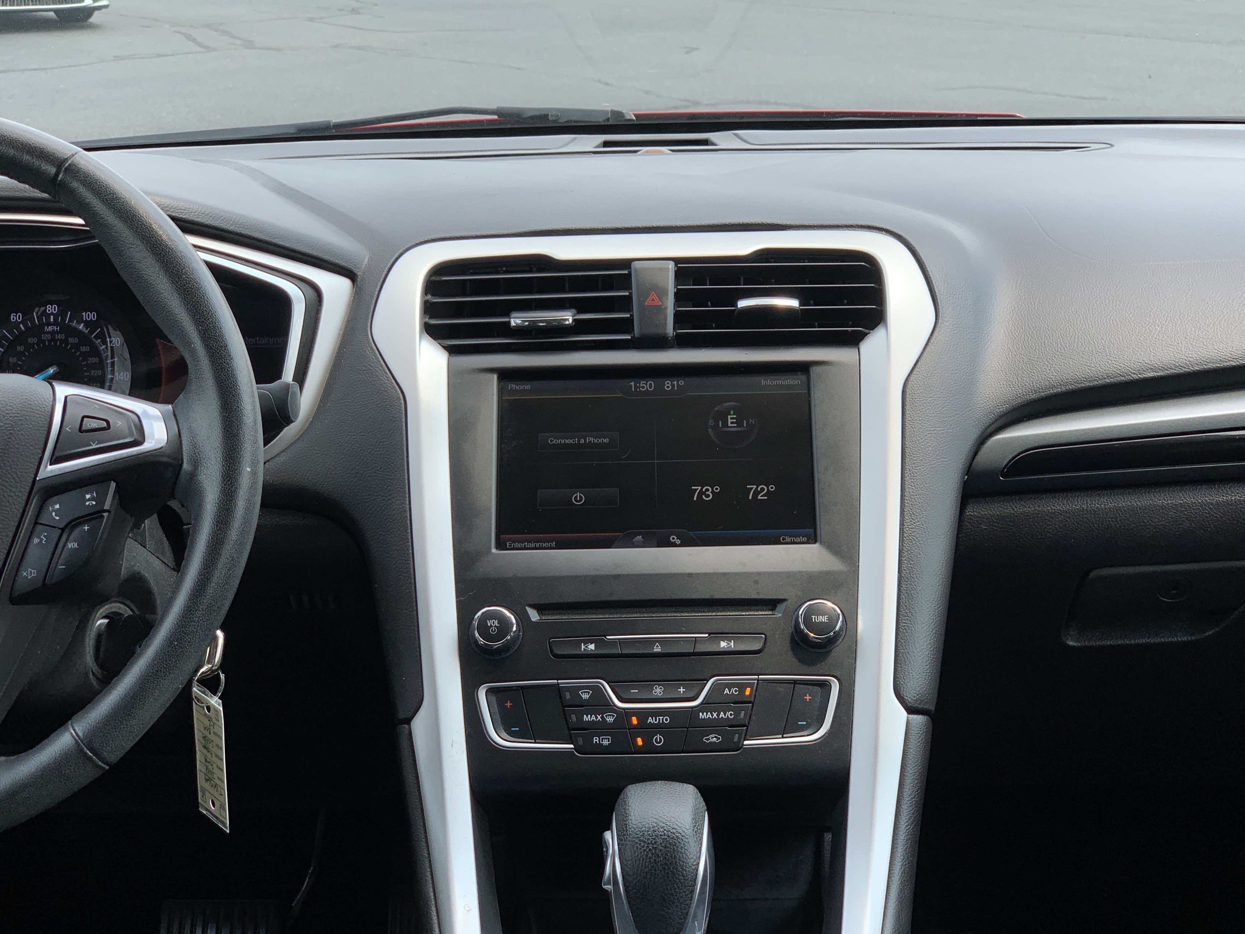 Used 2016 Ford Fusion SE FWD image 31